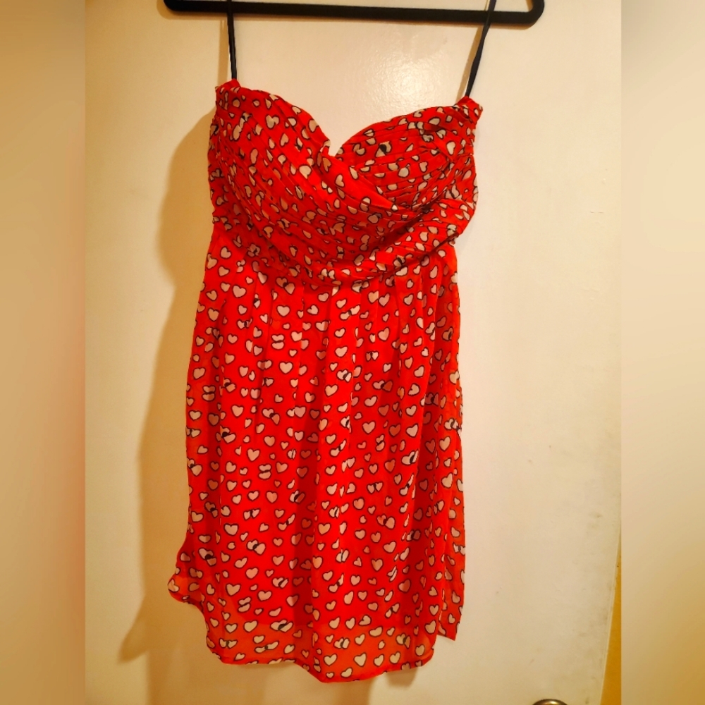 Red strapless dress with black and white hearts Size M.Brand:Minuet